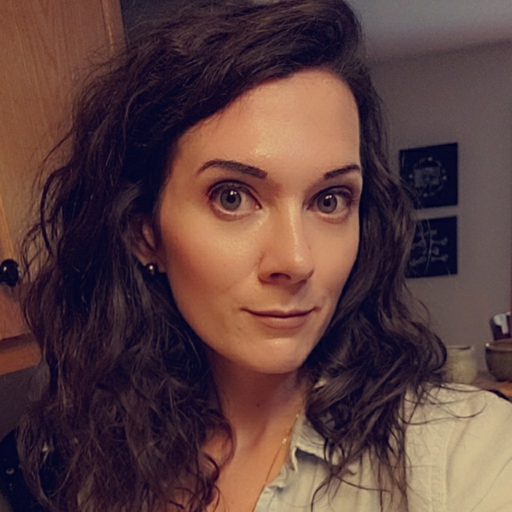 Meet your Posher, Ashley